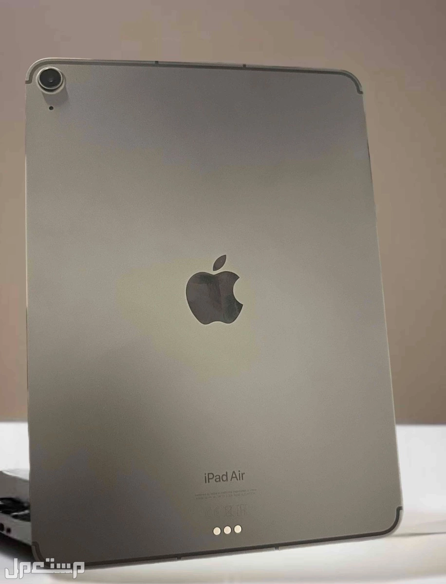 للبيع iPad Air 256GB شريحة بحالة شبه جديدة - استخدام أقل من 3 أشهر