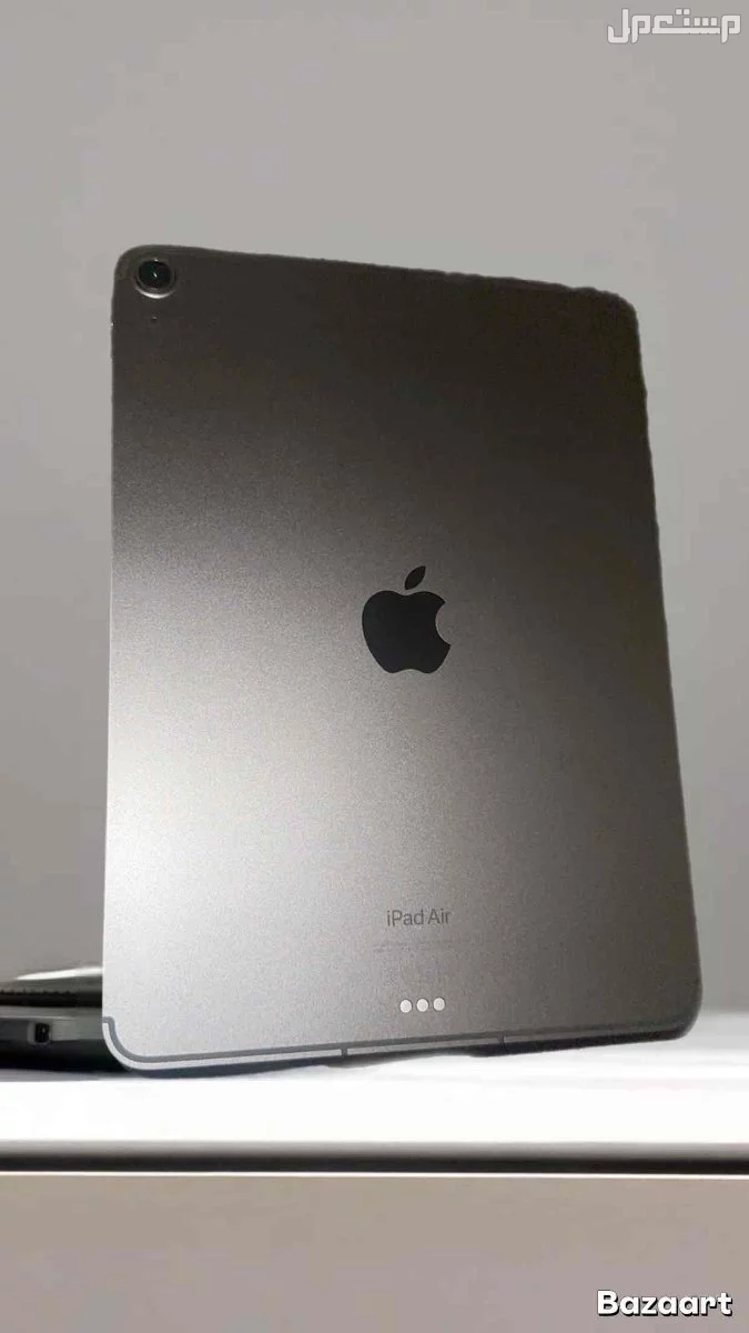 للبيع iPad Air 256GB شريحة بحالة شبه جديدة - استخدام أقل من 3 أشهر