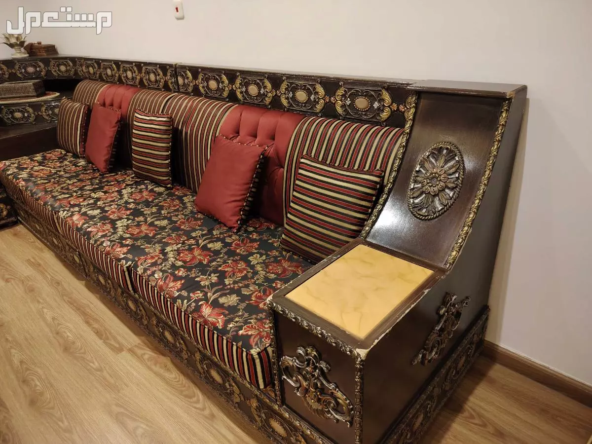 كنب مستعمل خشب حشوه امريكي يسع من سته الى سبعه اشخاص كنب مستعمل