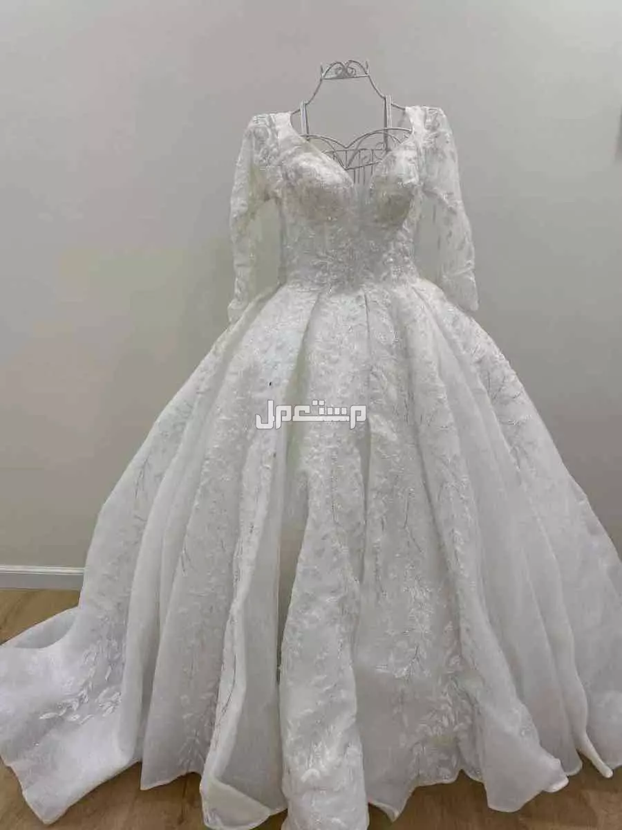 فستان عروس جديد في مكه بسعر الفين ريال