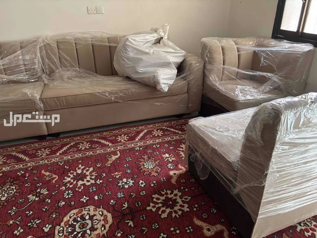 كنب نظيف للبيع في الرياض  في الرياض بسعر ألف ريال سعودي
