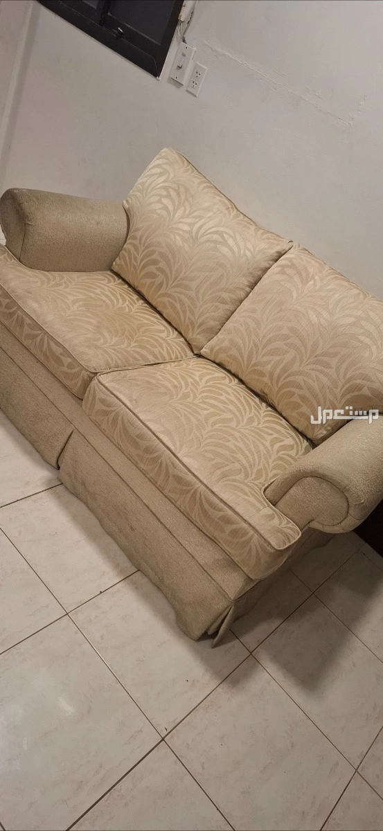 كنب مستعمل بحالة جيدة في الدمام مجانا free