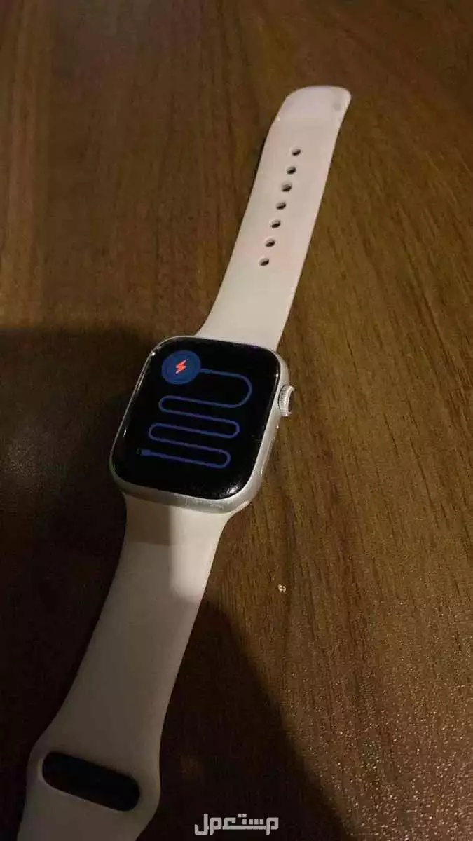 ‏ساعة Apple الاصلية 600 ‏الموقع المدينة