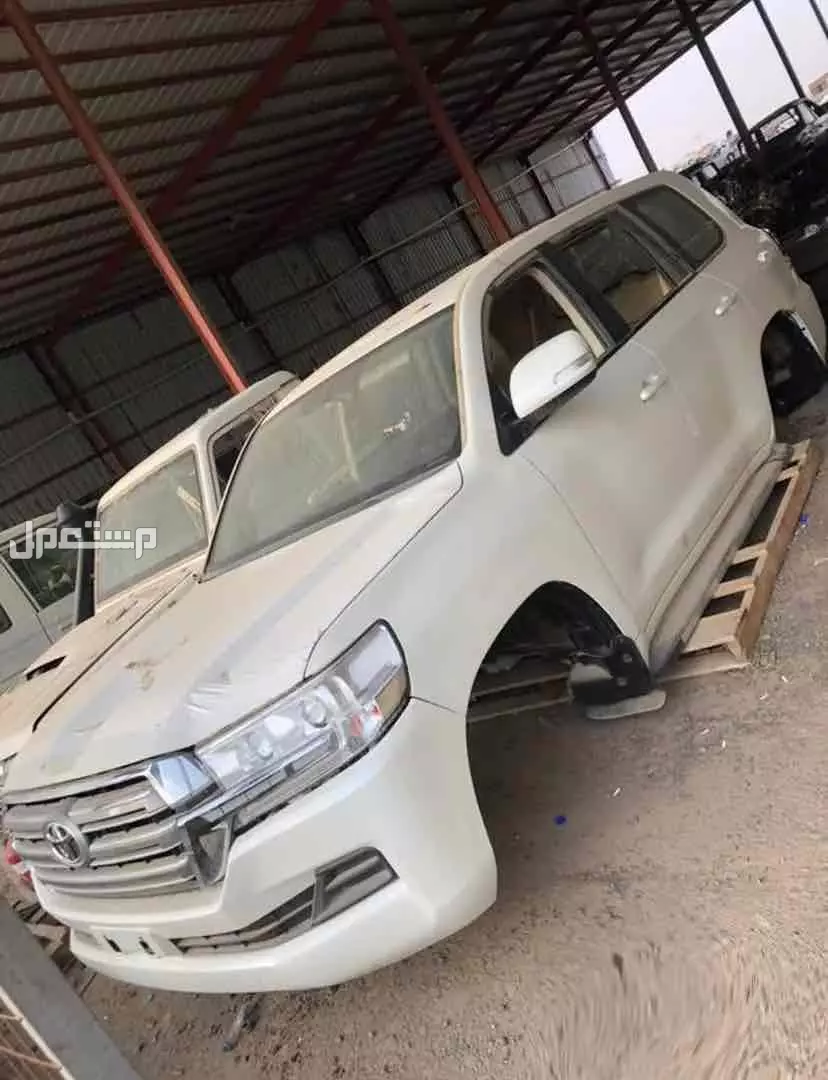 السلطان للقطع غيار السيارات يوفر لك جميع بعون الله تعالى ويتم شحنها من الامارات الا جميع مناطق المملكة العربية السعودية