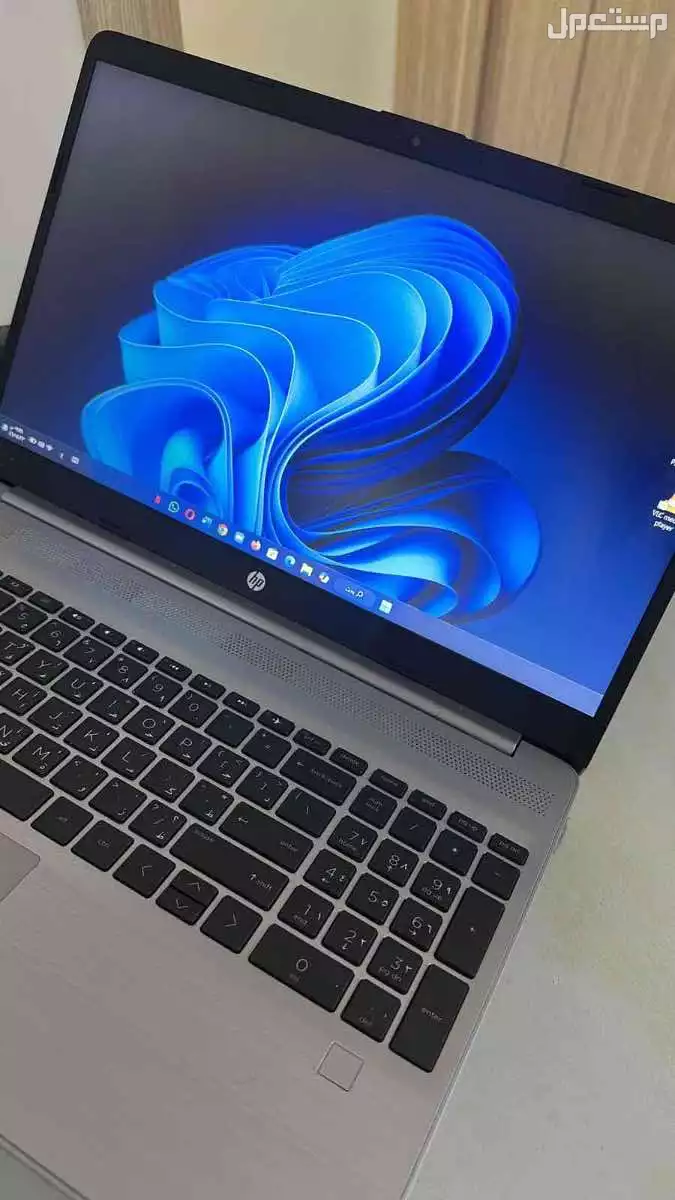 لابتوب اتش بس  المواصفات : لابتوب 255 G9 مع شاشة عرض 15.6 بوصة عالية الدقة (1920 × 1080) ، معالج رايزن 5-5625U / ذاكرة وصول عشوائي 8 جيجابايت / 256 جيجابايت اس اس دي / بدون نظام تشغيل ويندوز