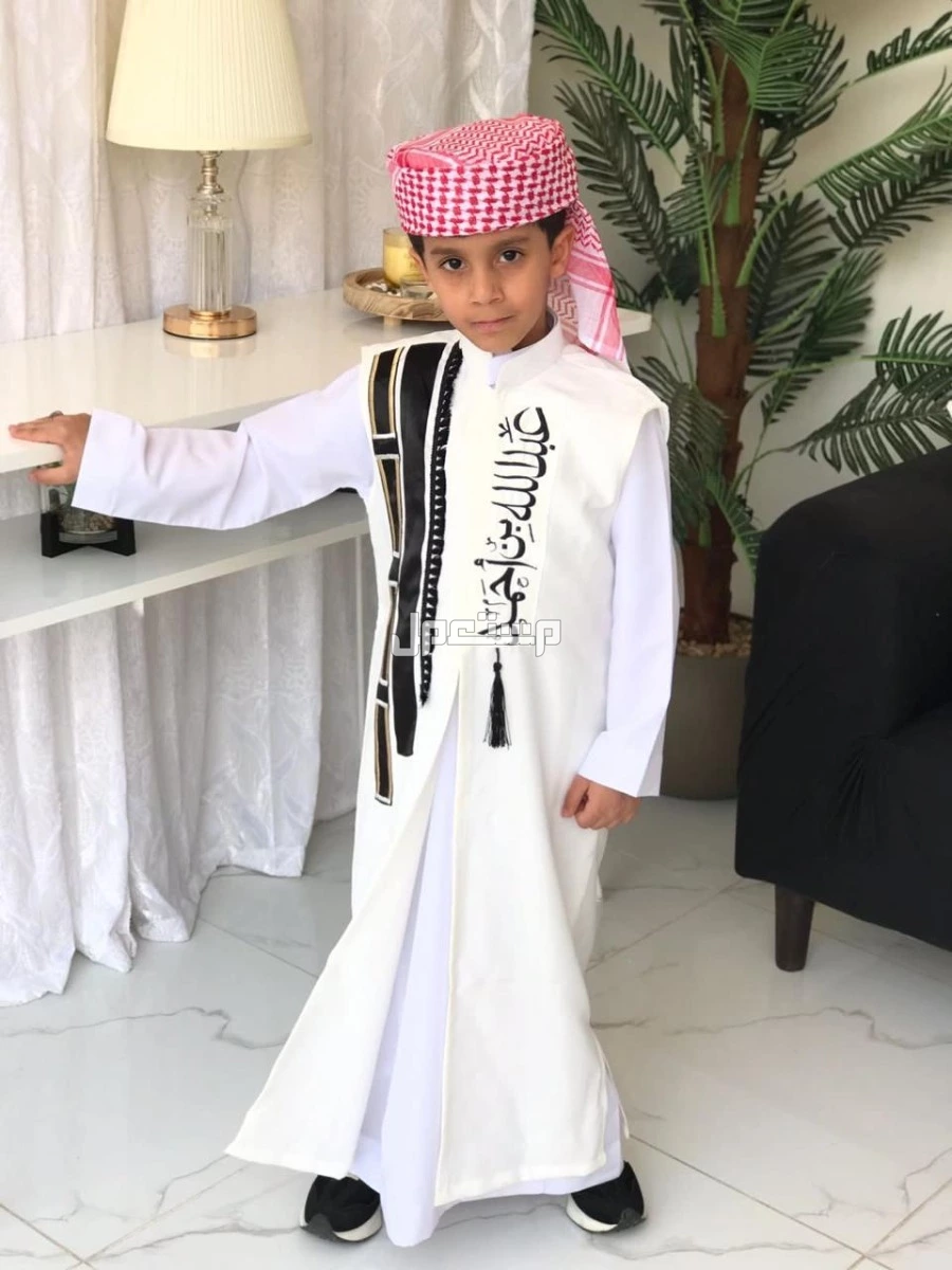 افضل اهداء😍🌹. ◻️دقلة ولادي  . ▪️قماش لنن ممتاز. ▪️تصميم عصري مثالي لأناقة طفلك. ▪️أنيق ومميز ويناسب جميع الأذواق. ▪️تطريز الاسم حسب الطلب 🪡 ▪️المقاسات :   4 اشهر الى 10 سنه.  ◻️عروض مميزة