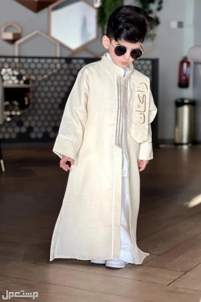 افضل اهداء😍🌹. ◻️دقلة ولادي  . ▪️قماش لنن ممتاز. ▪️تصميم عصري مثالي لأناقة طفلك. ▪️أنيق ومميز ويناسب جميع الأذواق. ▪️تطريز الاسم حسب الطلب 🪡 ▪️المقاسات :   4 اشهر الى 10 سنه.  ◻️عروض مميزة