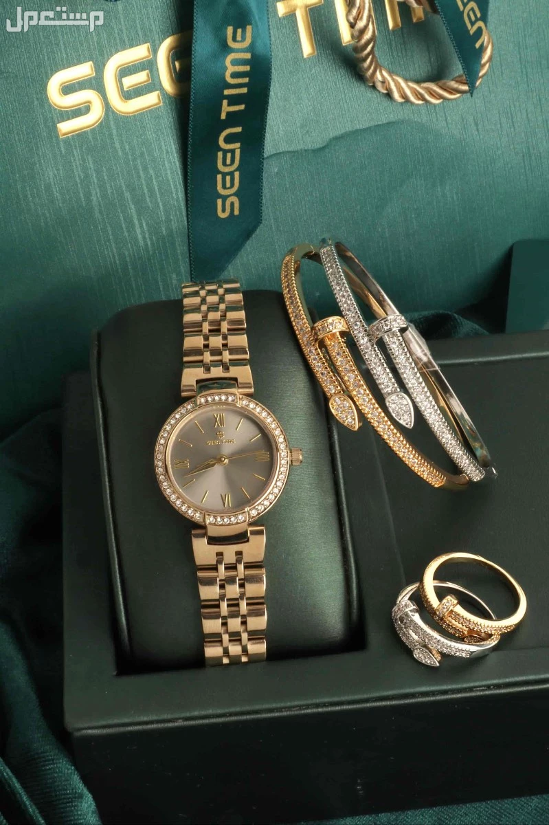 ⭕أطقم نسائية  :  ⭕ == *ساعه نسائية استيل من ماركة ( SEEN TIME )  موديل ماركة ارماني فصوص الجديد*    🔴 *مكينة ياباني ضمان مويا ولون سنتين* .. 🔴 *مقاس الساعة 26 mm* . ⭕  *2 أساور مع 2 خواتم