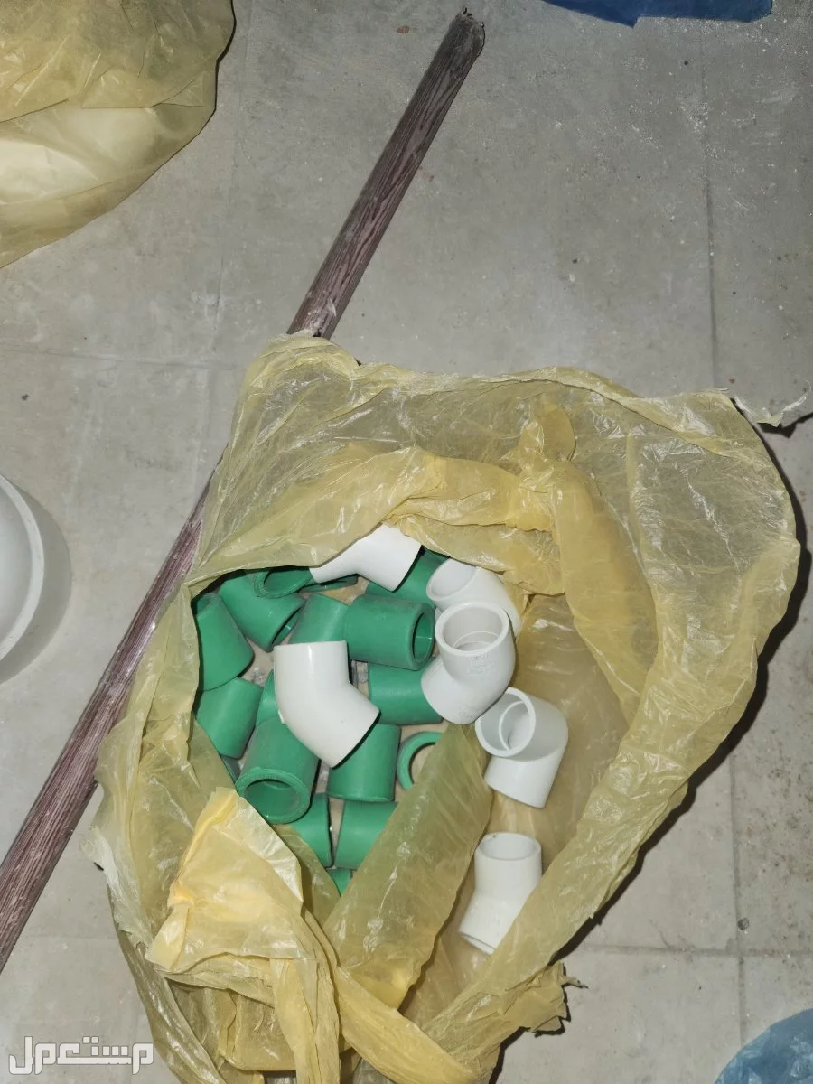 للبيع اغراض سباكة متنوعة في الرياض على السوم