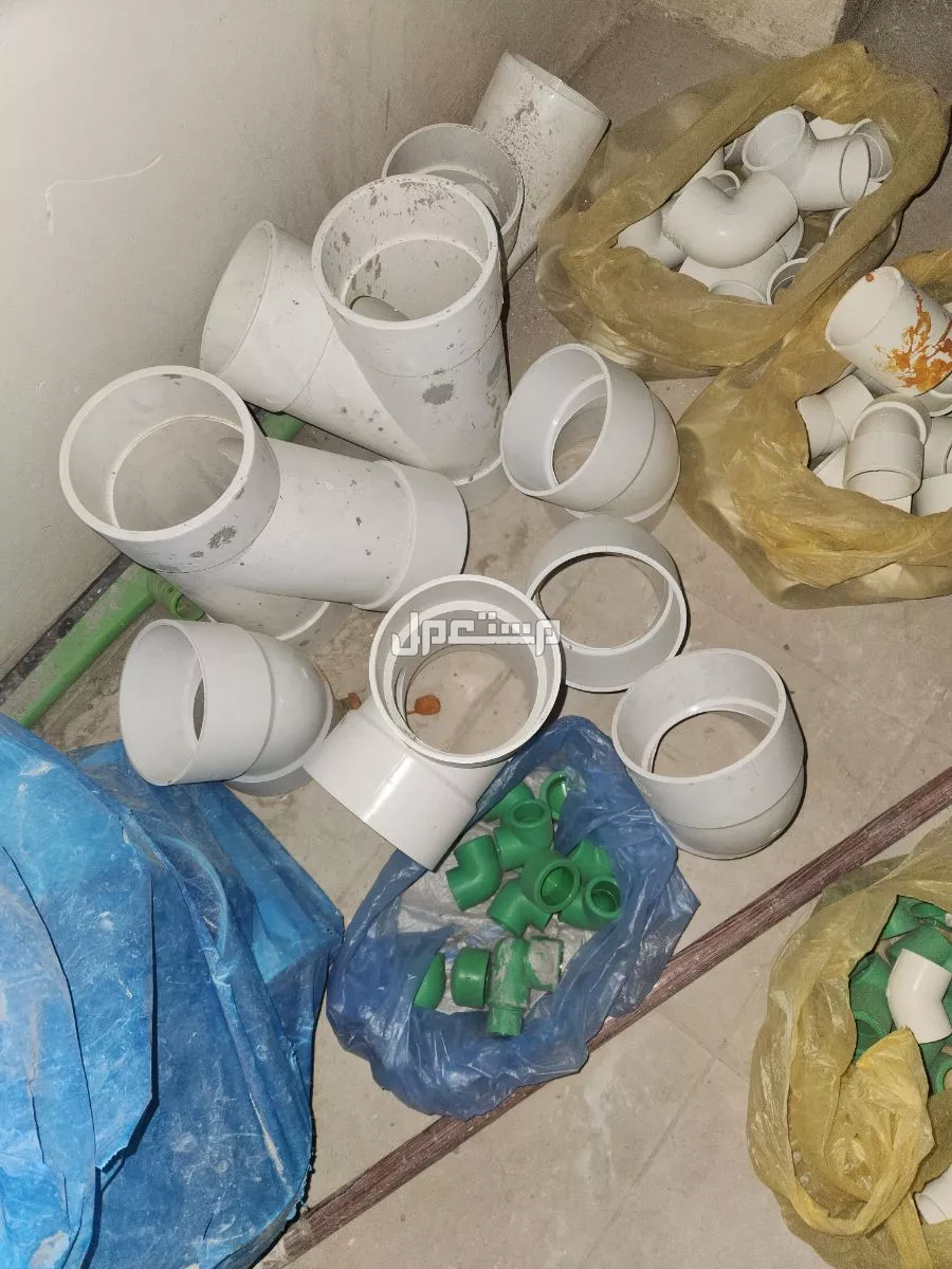 للبيع اغراض سباكة متنوعة في الرياض على السوم
