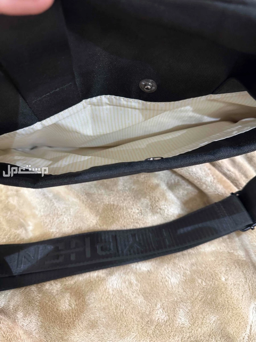 للبيع: حقيبة لابتوب هايفن لون أسود 14 إنش في جدة