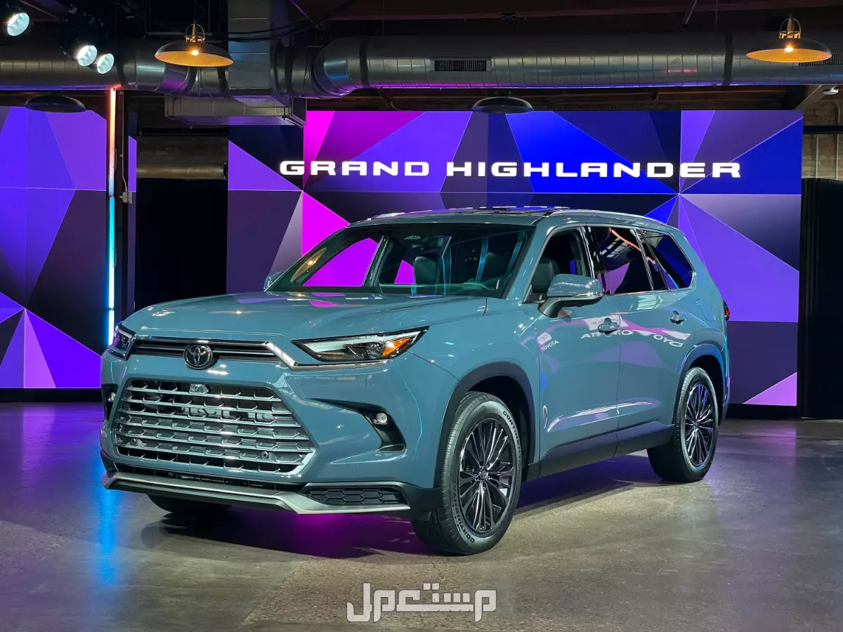 أسعار ومواصفات تويوتا جراند هايلاندر 2025: لمحبي الفخامة والاعتمادية صور 2025 Toyota Grand Highlander