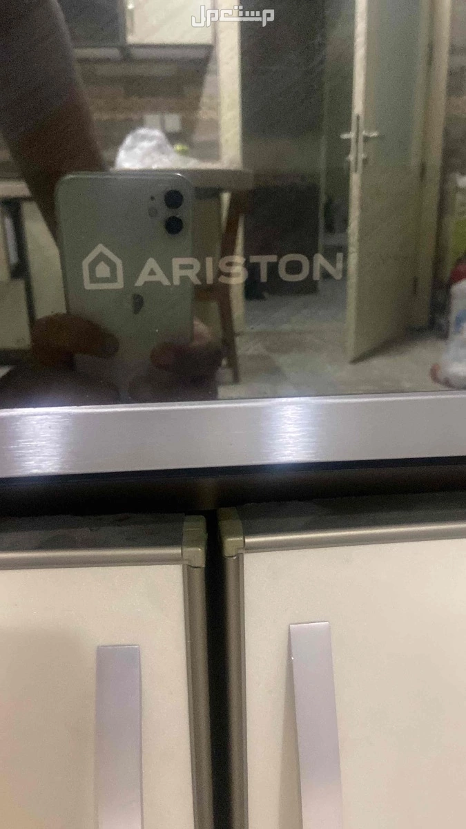 للبيع فرن كهربائي إيطالي ARISTON 2800 واط نظيف جدا جدا استخدام عدة مرات فقط  في الدمام بسعر 1000 ريال