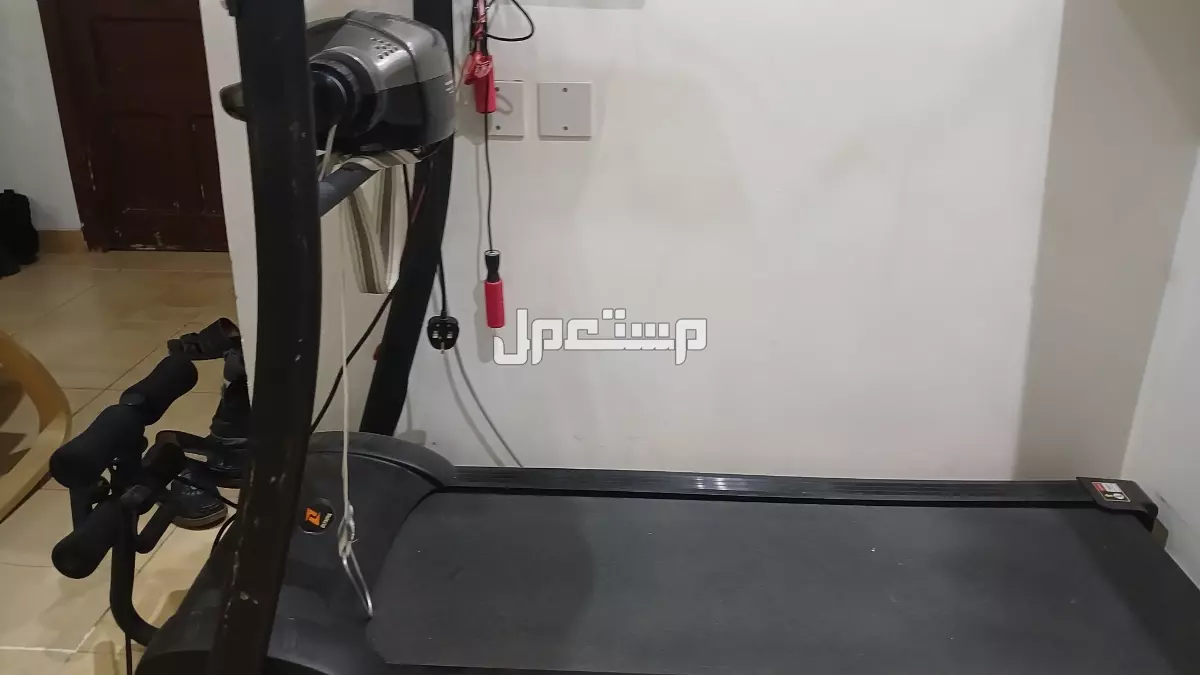 جهاز مشي  في الرياض بسعر 700 ريال سعودي