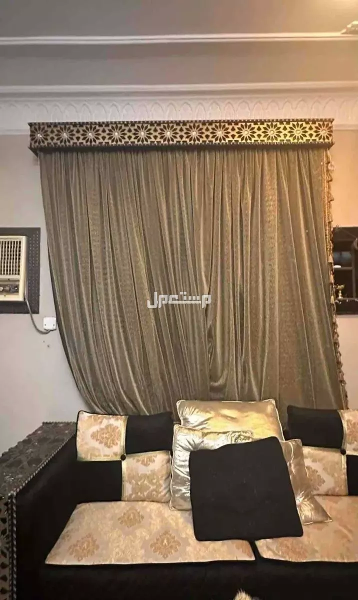 كنب مغربي 7 قطع للبيع على السوم كبير الحجم
