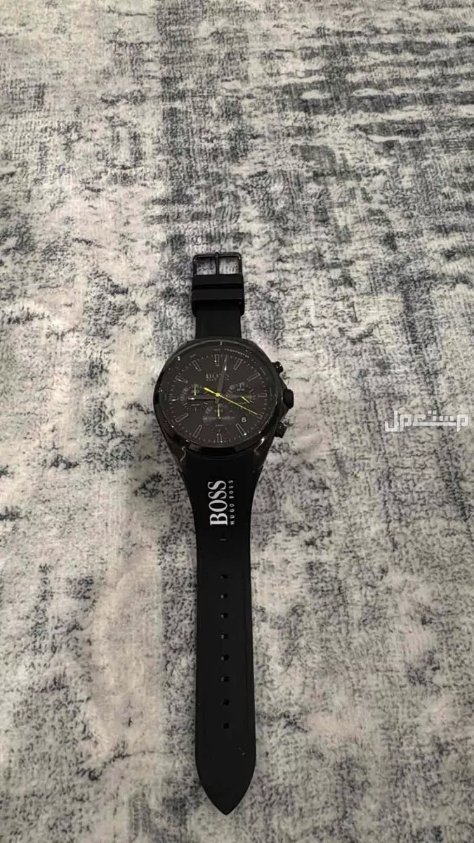 ساعة HUGO BOSS  في الرياض بسعر 500 ريال سعودي