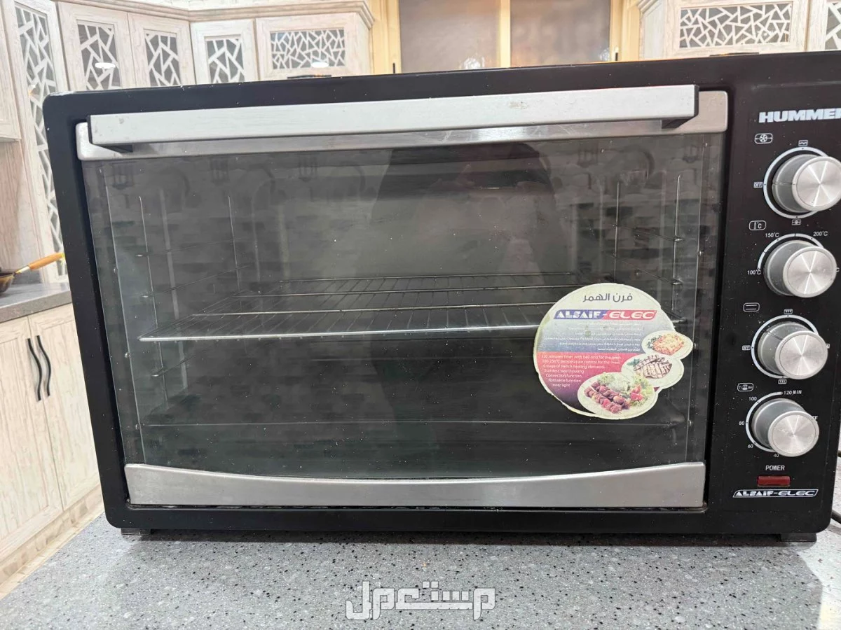 للبيع فرن كهربائي حجم كبير نظيف وشغال
