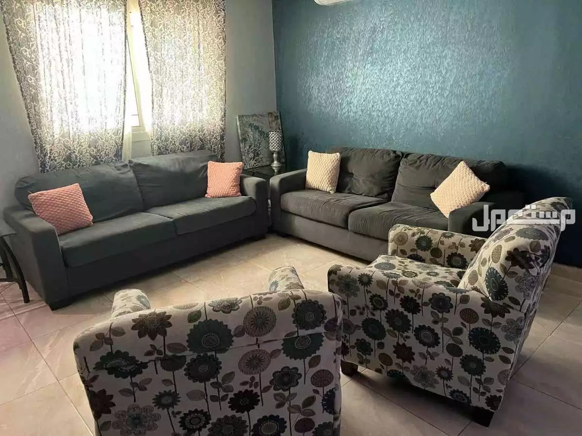 كنب وكراسي معاه في ينبع الصناعية