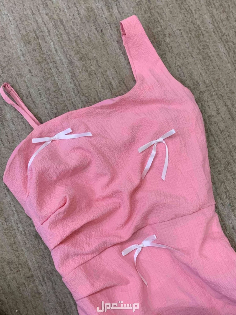 للبيع فستان وردي من شي أن مقاس xs مطلوب فيه 50﷼فقط