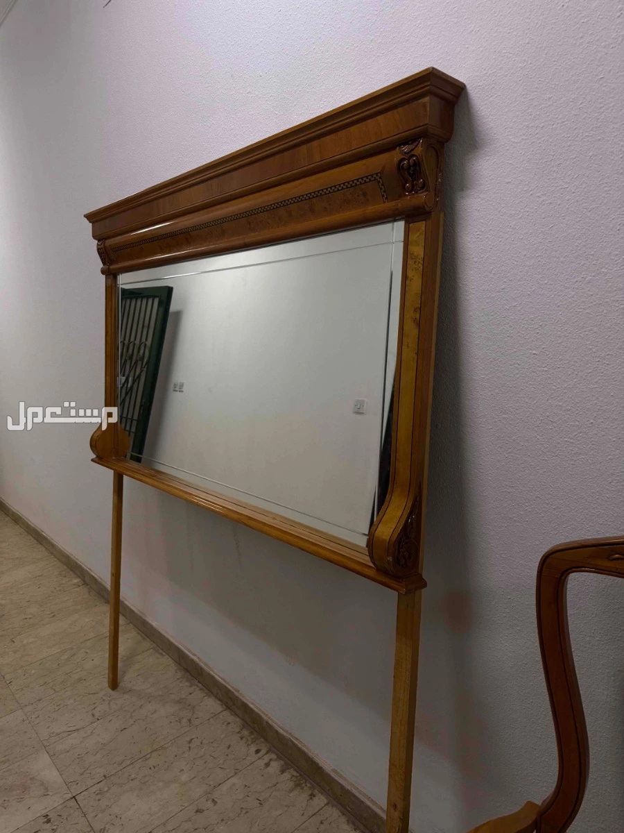 غرفه طعام ملكيه فخمه جدا جدا بسعر مغري