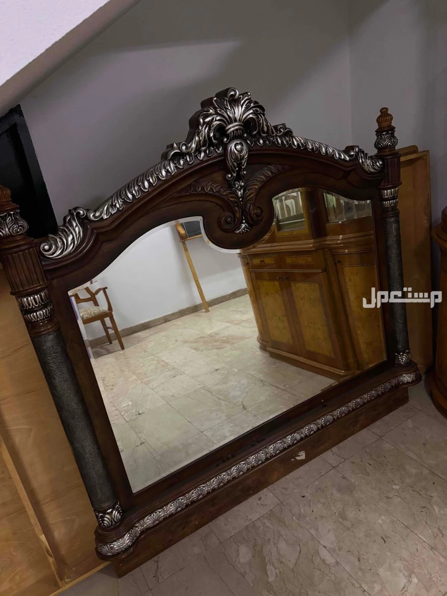 غرفه طعام ملكيه فخمه جدا جدا بسعر مغري