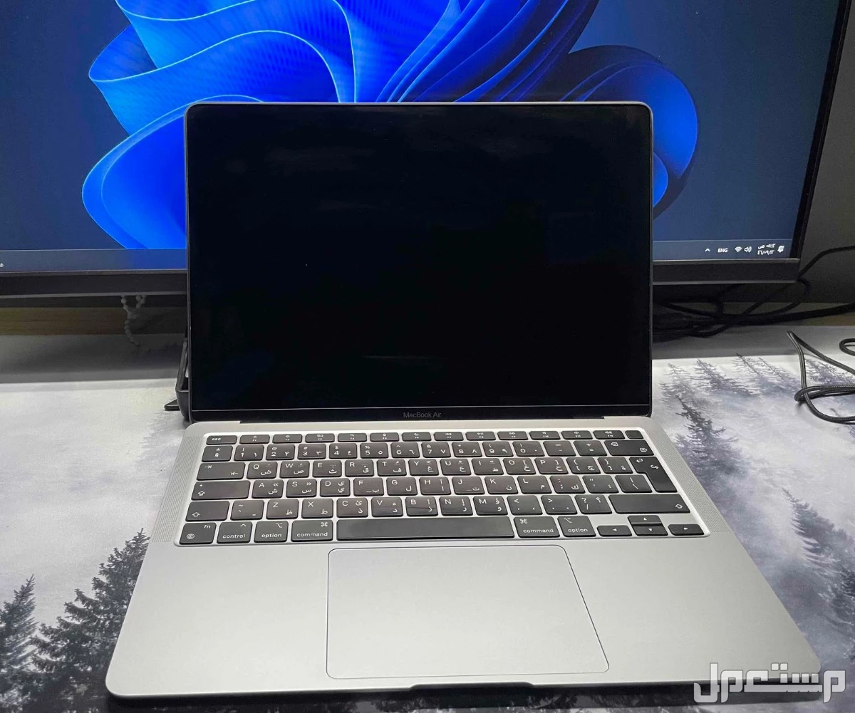 للبيع. Apple MacBook air 2022 بسعر 2900