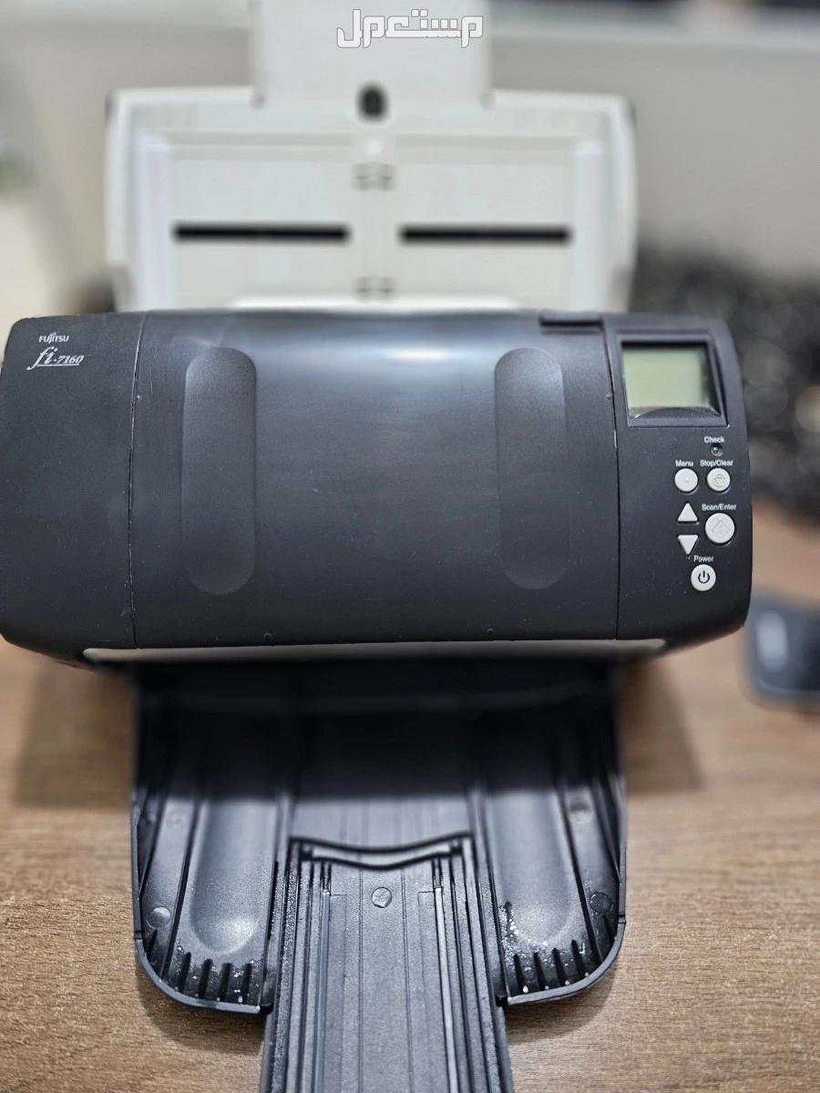 للبيع طابعات اسكنر من نوع hp والنوع الثاني fi-7160 بسعر الواحده 600 قابل للتفاوض