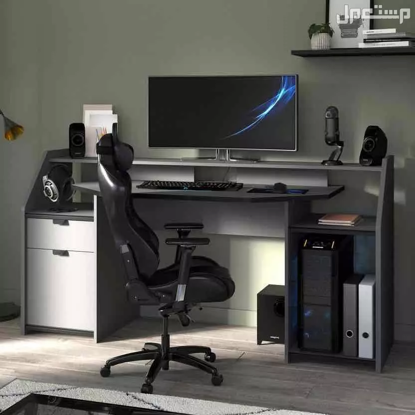 مكتب PC و بلاستيشن يدعم اكثر من شاشه  في جدة بسعر ألف ريال سعودي