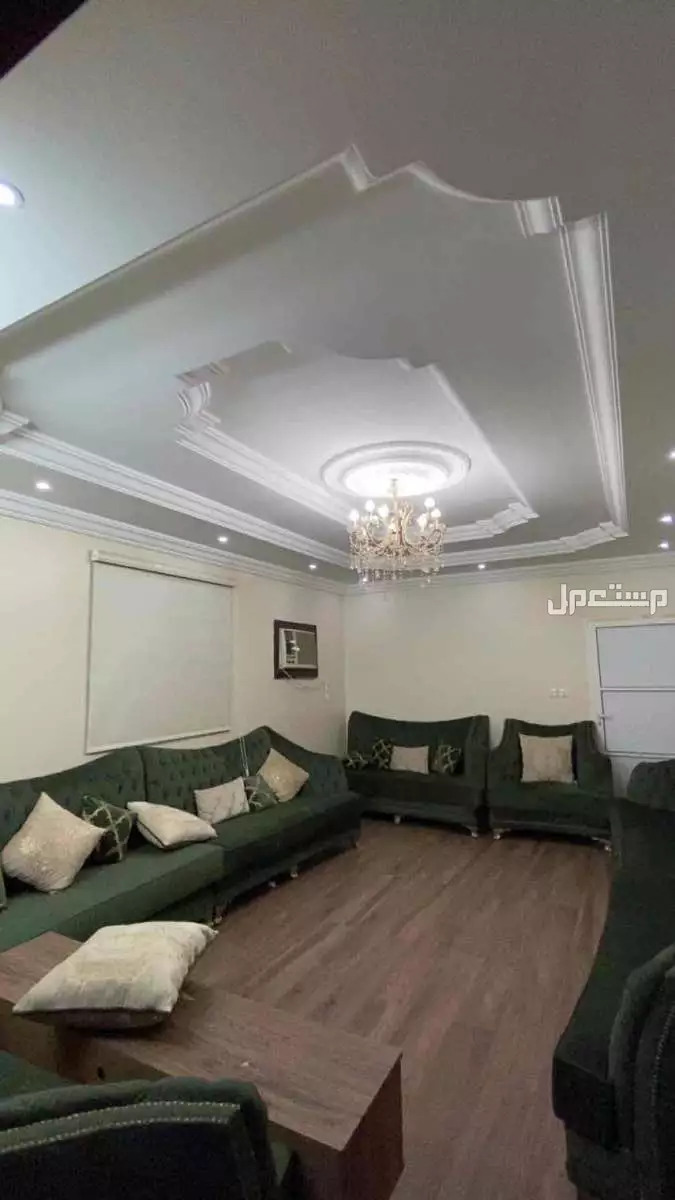 للبيع  في جدة بسعر ألفين ريال سعودي