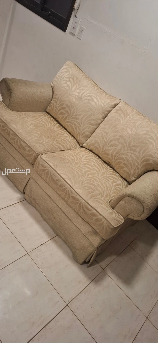 مجانا كنب اللي يحتاجه ياخذه في الدمام