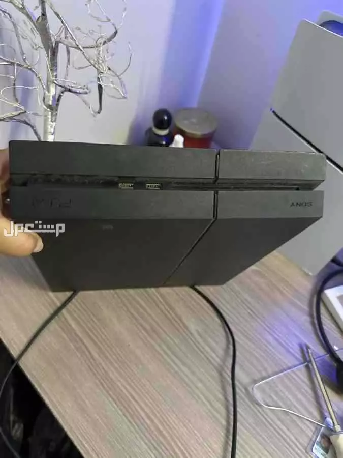 للبيع سوني فور 4 مستعل ونضيف وجاهز للإستخدام