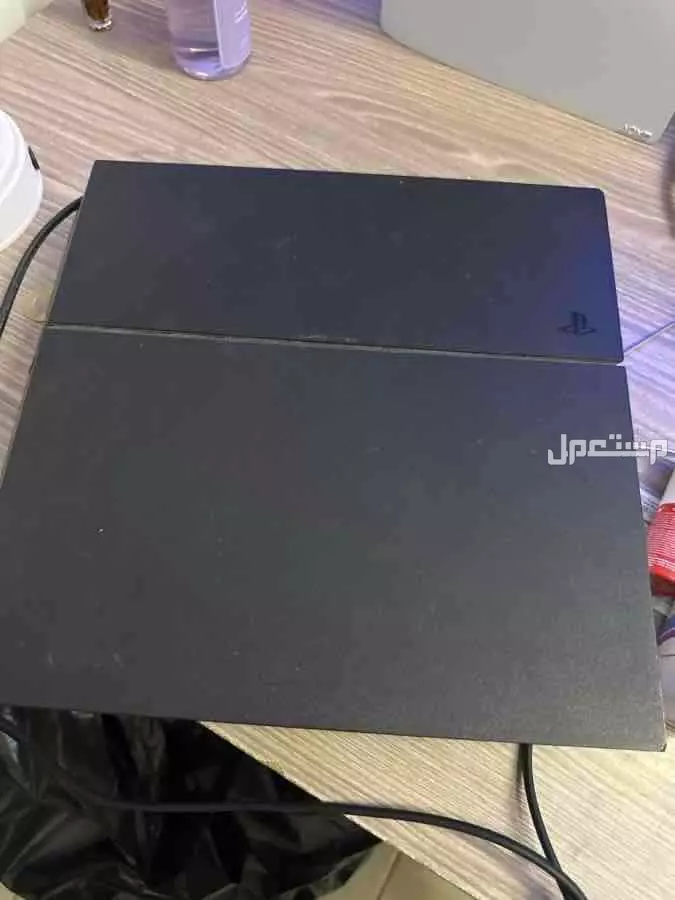 للبيع سوني فور 4 مستعل ونضيف وجاهز للإستخدام