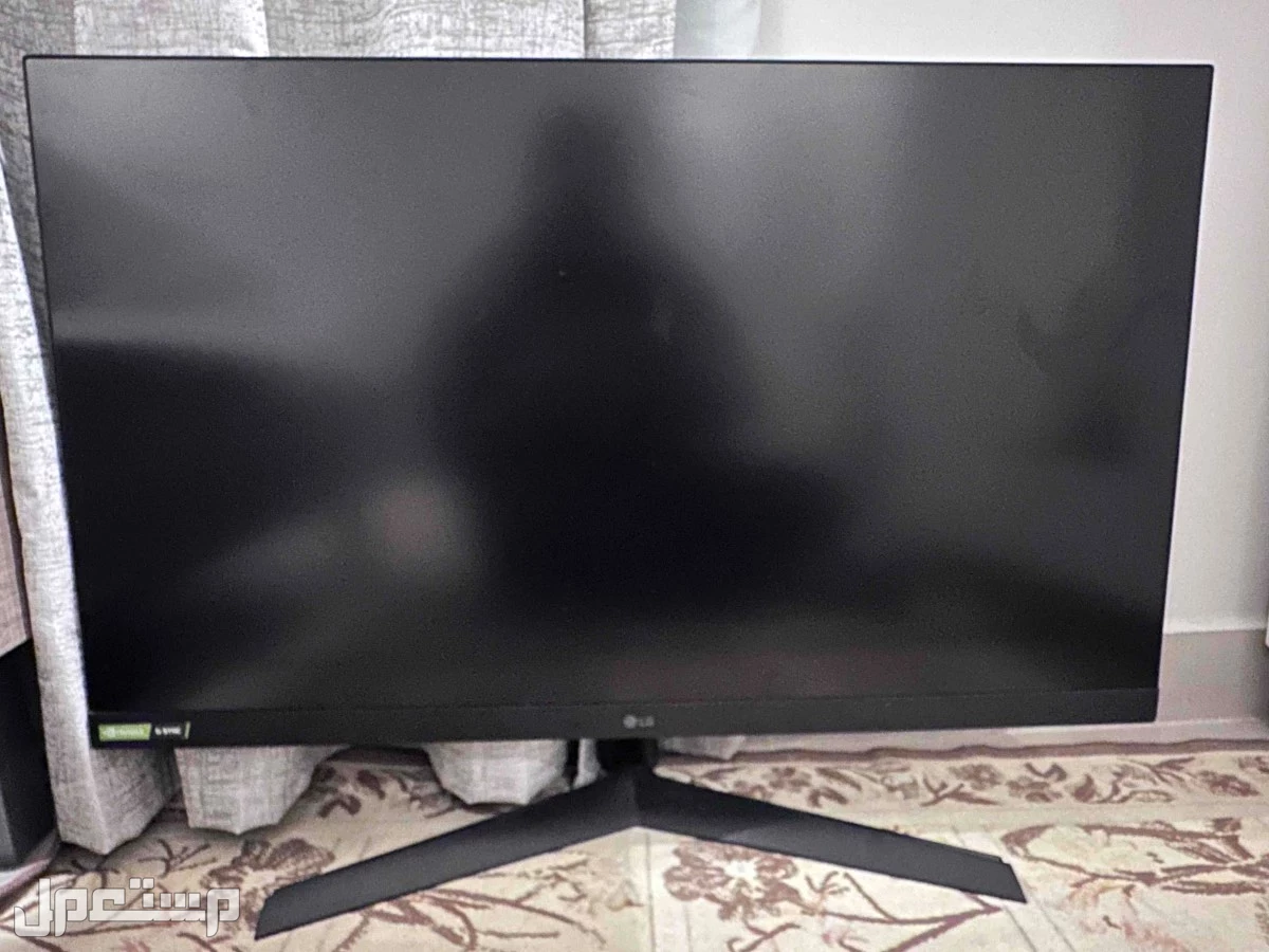 للبع الترا قير LG شاشة العاب متوافقة مع جميع الأجهزة مع كامل ملحقاتها