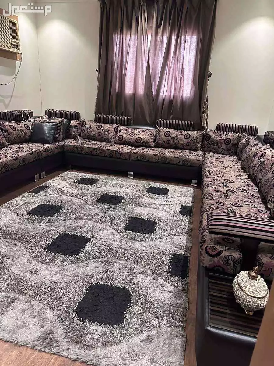 كنب مقلط وكنب غرفة حريم في الرياض بسعر 800 ريال سعودي