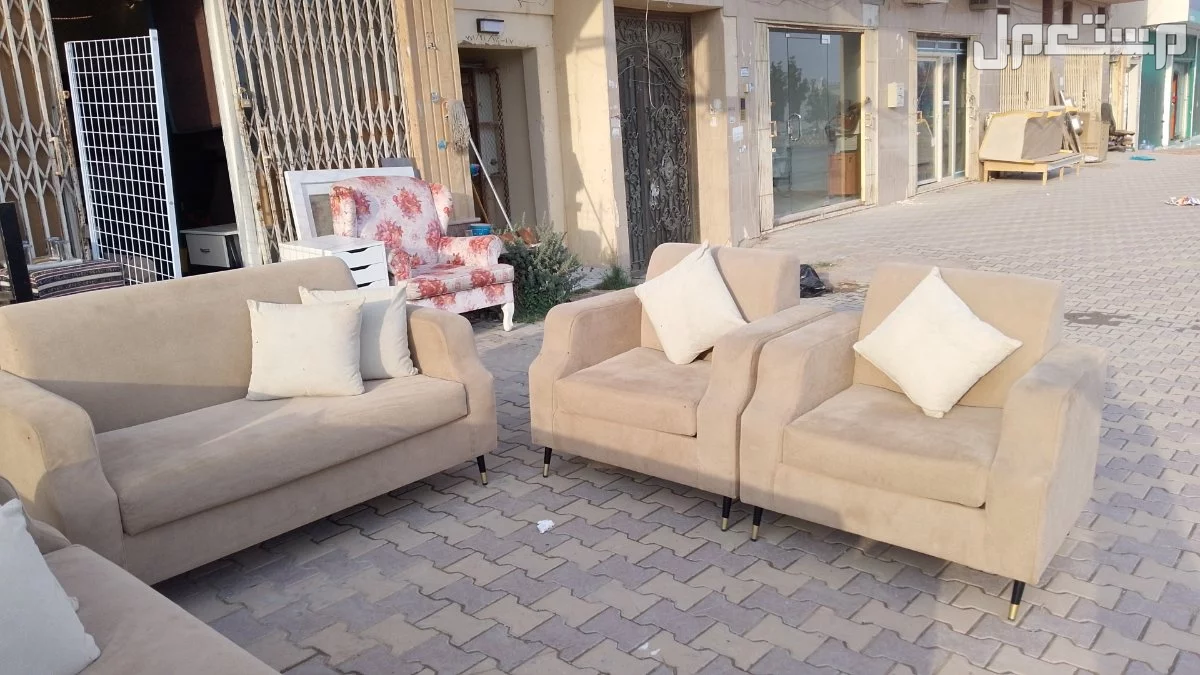 كنب 7نفر نضام مودرن شبه الجديد في الرياض بسعر 600 ريال سعودي