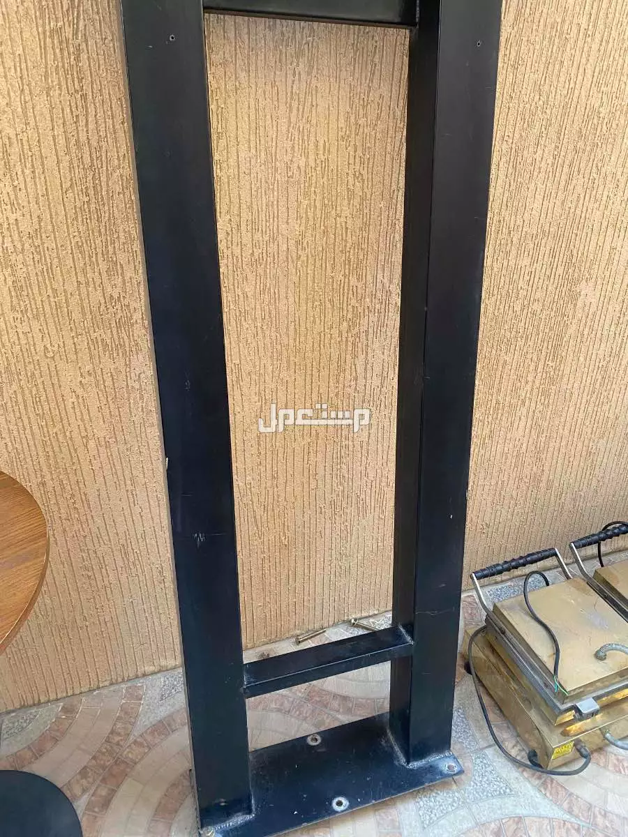 حامل تلفزيون للوازان تلفزيونات الثقيله والخفيفه في الرياض بسعر 1 ريال سعودي