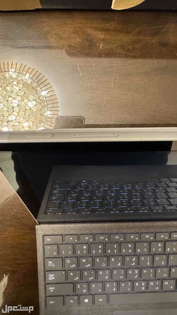 للبيع مايكروسوفت سيرفس برو 7 i5