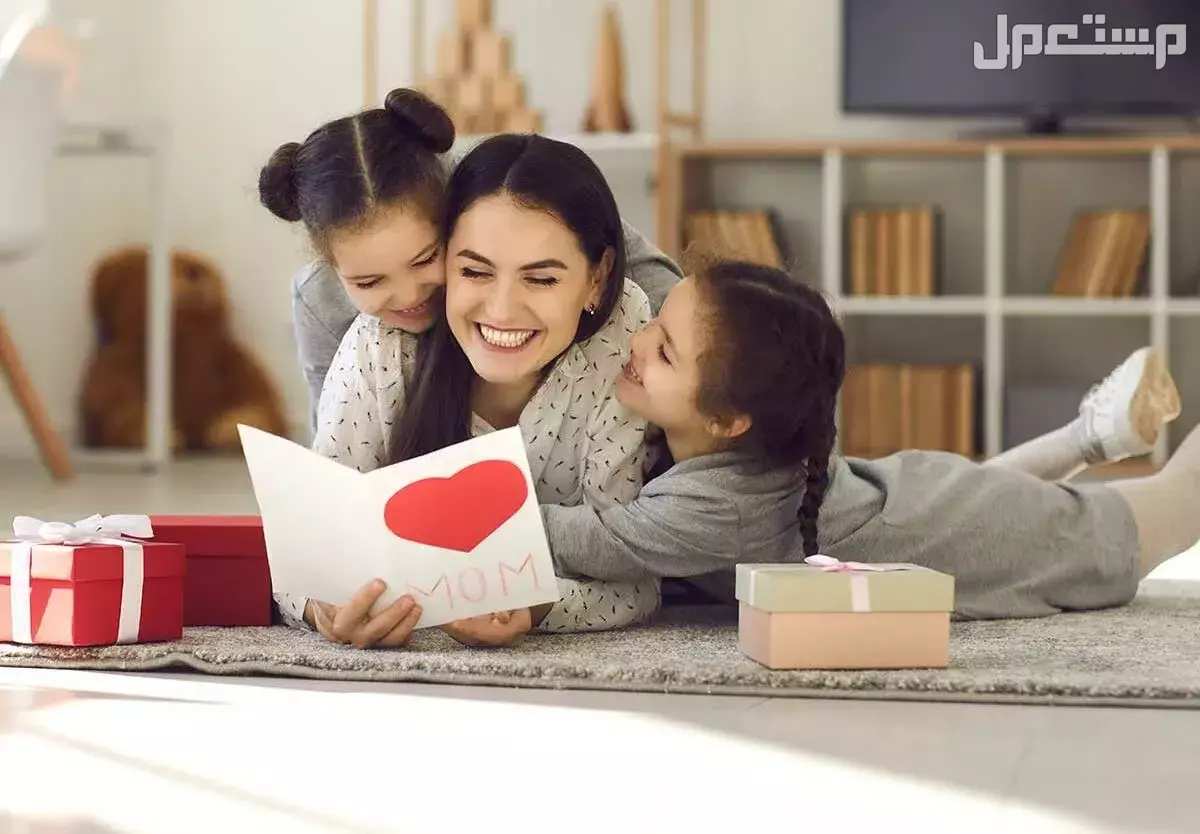 أجمل رسائل عيد الأم 2025 للأمهات الجدد.. صور عبارات جميلة عبارات للأم في العيد