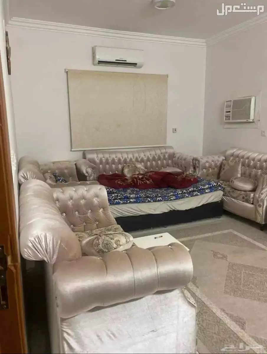 كنب للبيع في شقراء بسعر 650 ريال سعودي