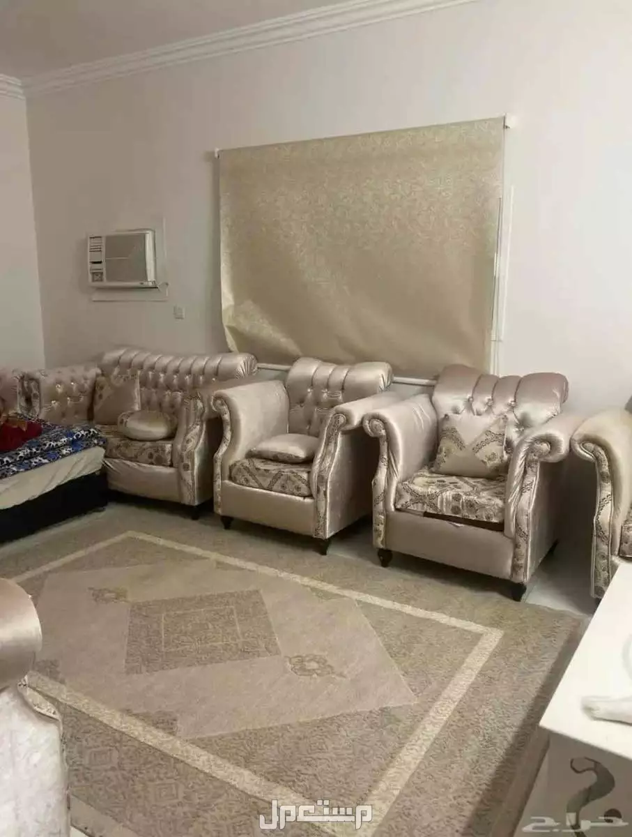 كنب للبيع في شقراء بسعر 650 ريال سعودي