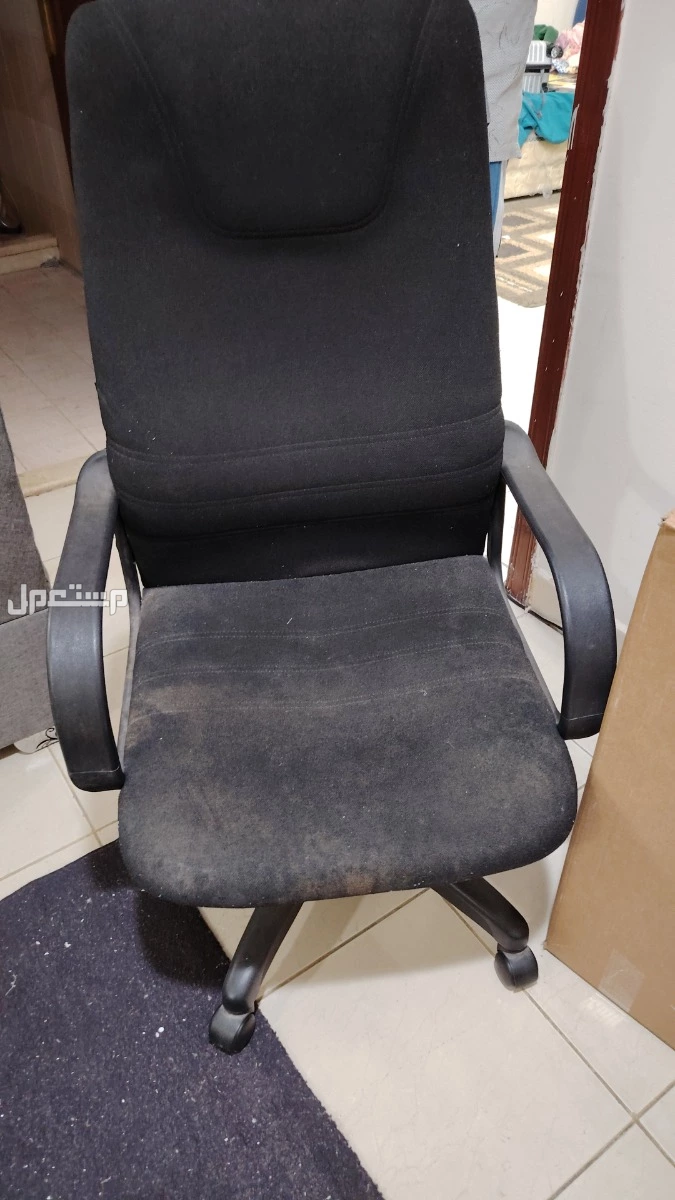 اثاث ومتفرقات للبيع  في جدة بسعر ألف ريال