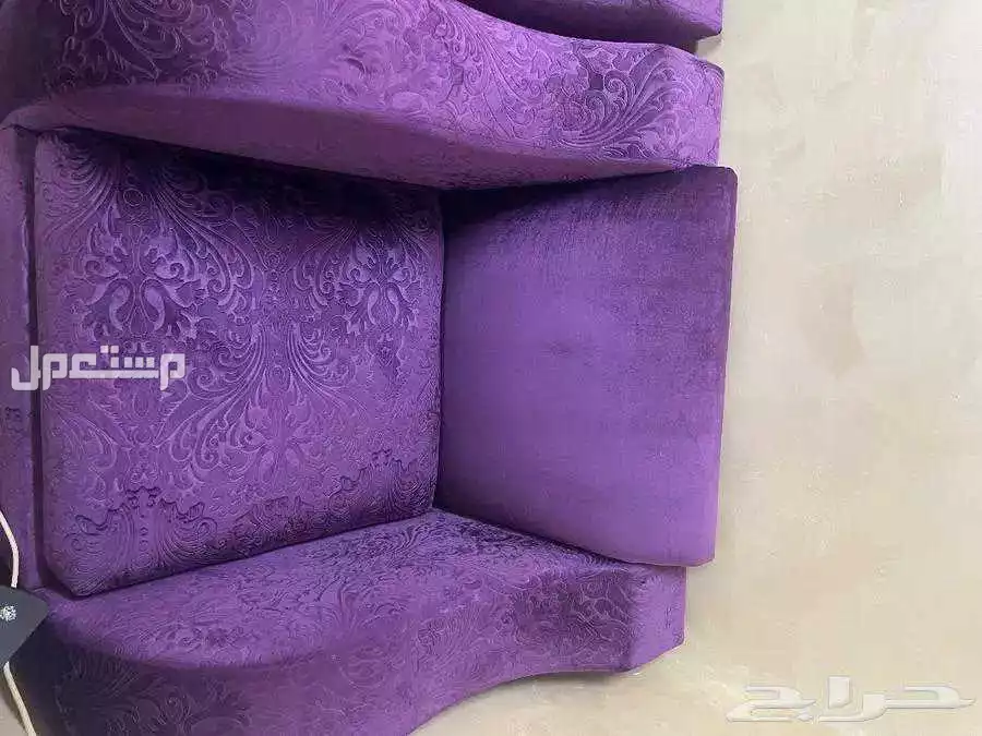 للبيع كنب شبه جديد في مكة المكرمة حي الغسالة