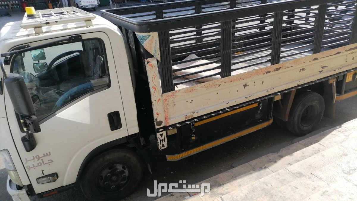 سيارة شبك للمشوير داخل الرياض وخارجها في جميع إنحاء المملكه