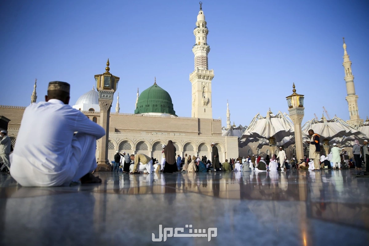 تفسير حلم رؤية إمام المسجد للعزباء والمتزوجة والرجل