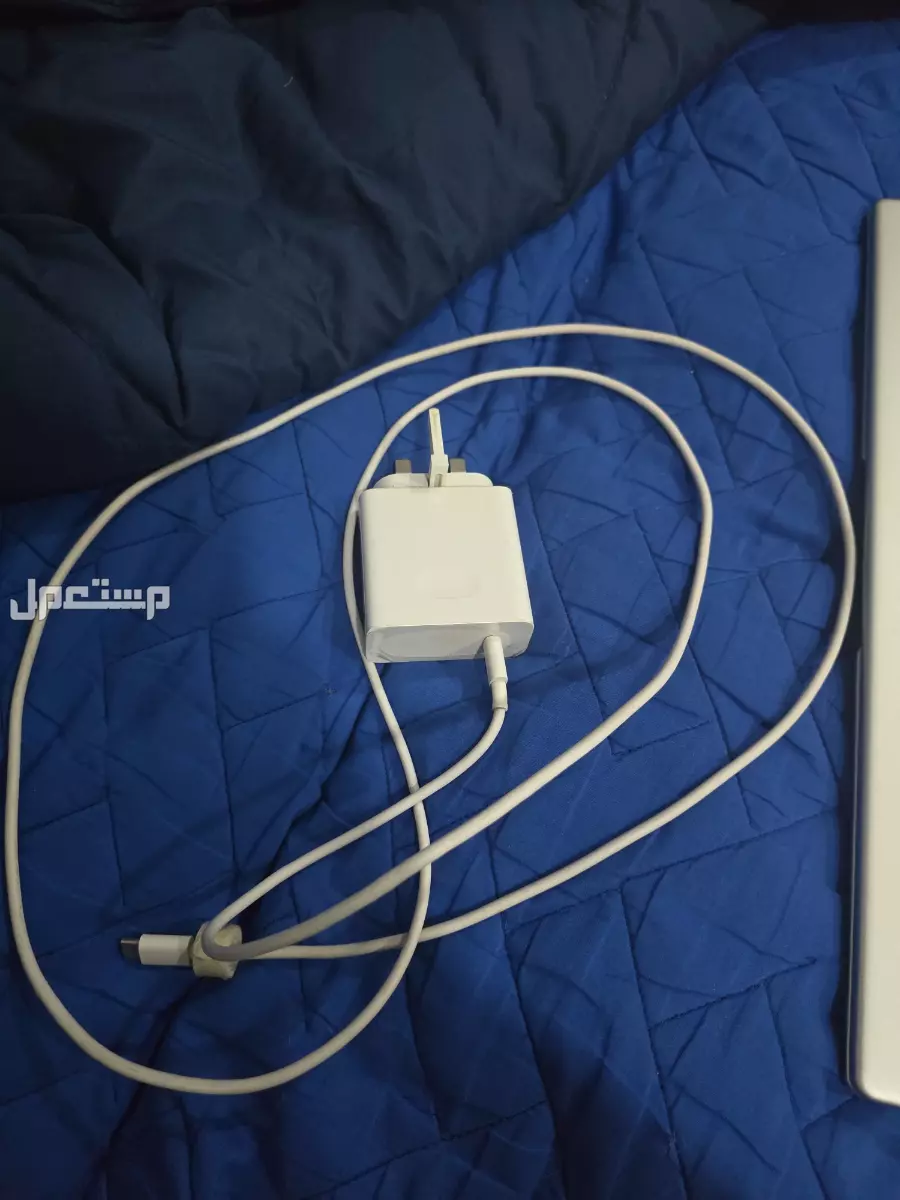 للبيع لابتوب هواوي ميت d15 نظيف جد بسعر 1500ا