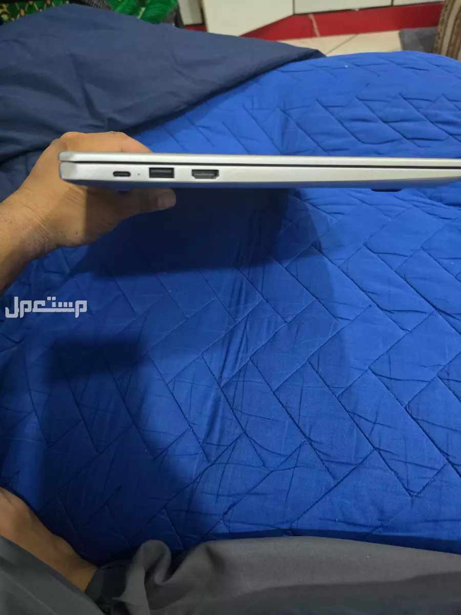 للبيع لابتوب هواوي ميت d15 نظيف جد بسعر 1500ا
