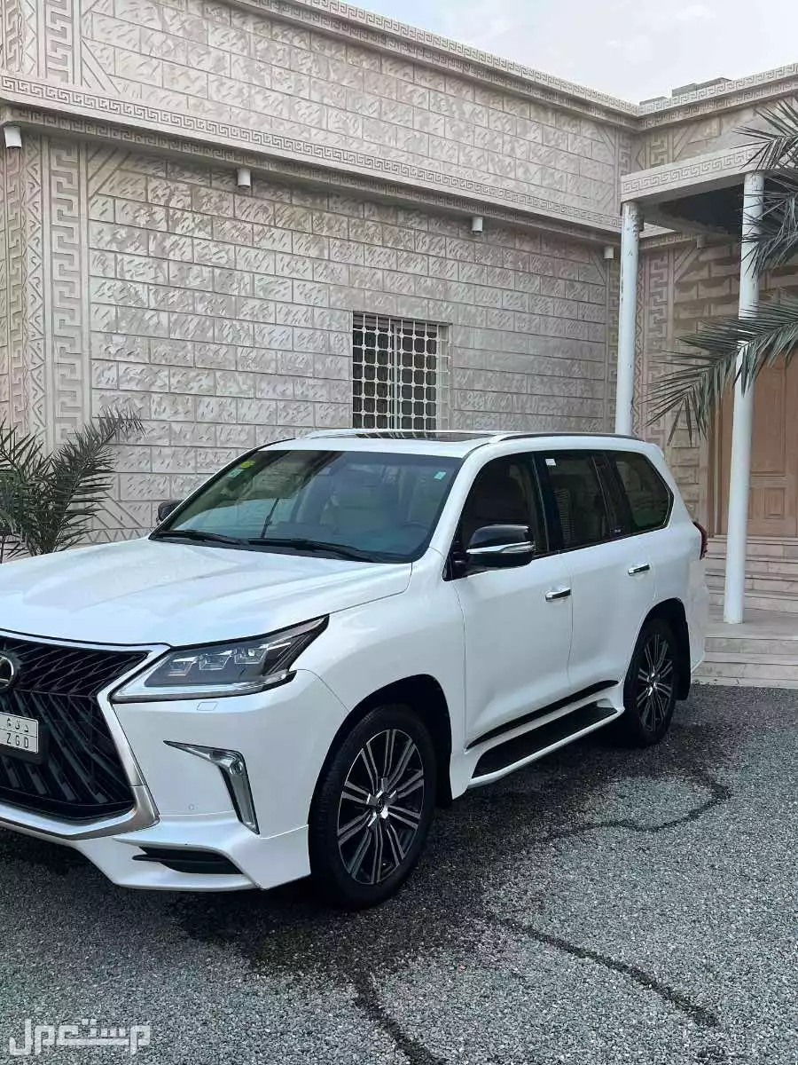لكزس LX 2020 في جدة بسعر 300 ريال سعودي