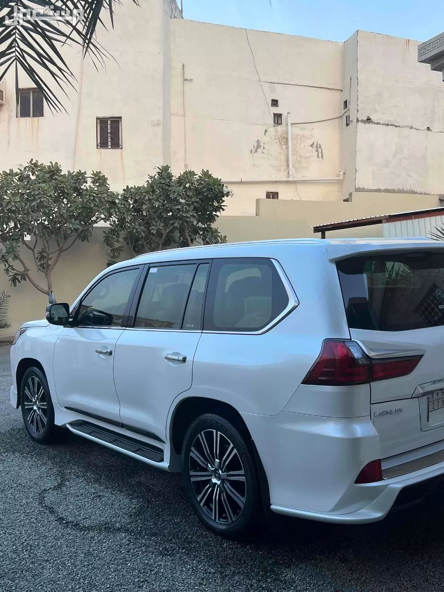 لكزس LX 2020 في جدة بسعر 300 ريال سعودي