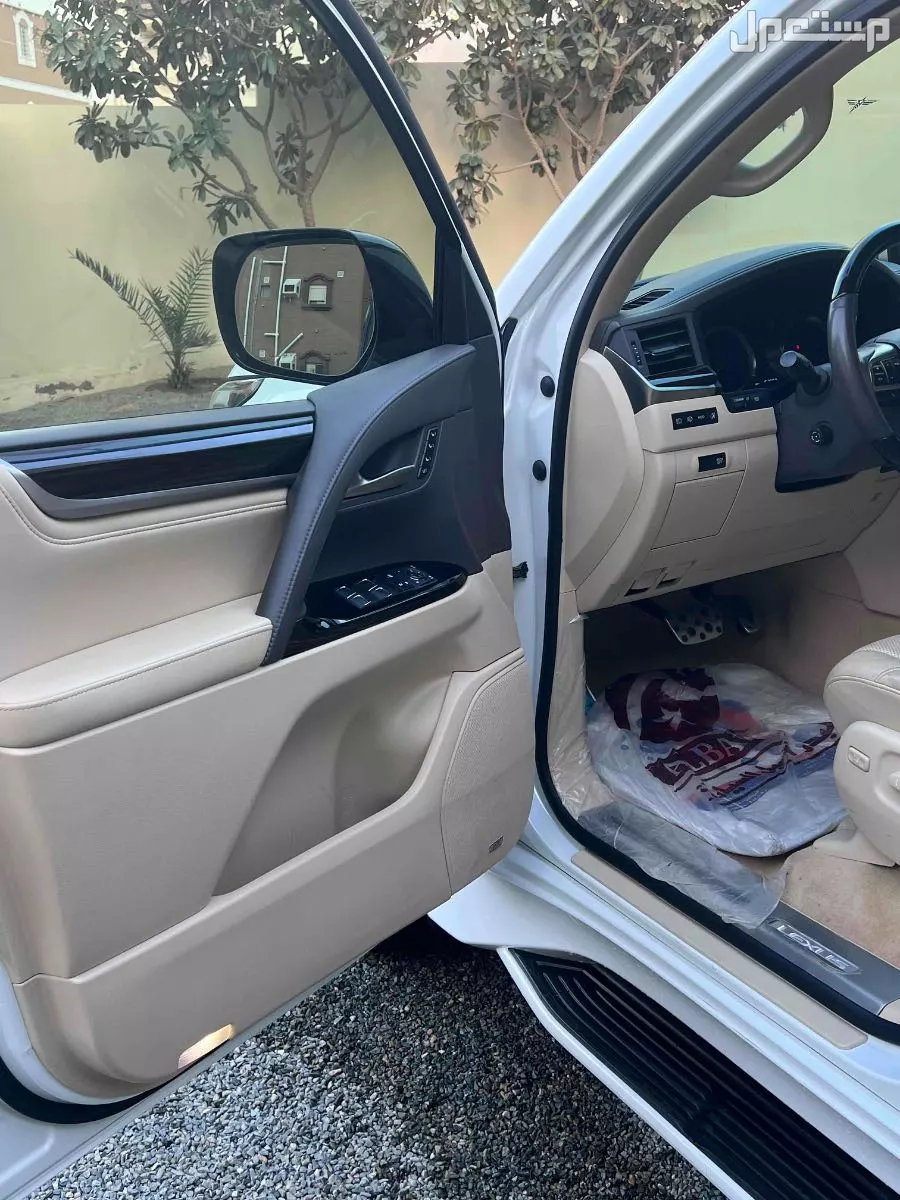 لكزس LX 2020 في جدة بسعر 300 ريال سعودي