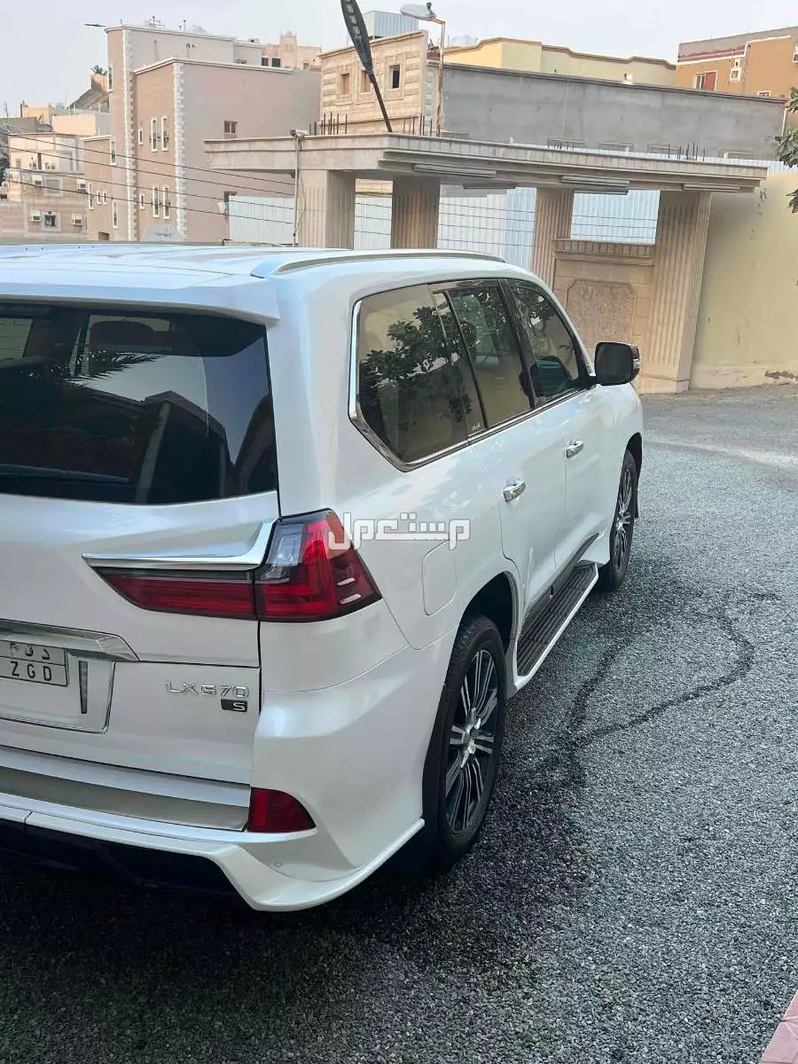 لكزس LX 2020 في جدة بسعر 300 ريال سعودي